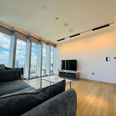 New Manhattan Loft Gardens Stratford London Exterior photo